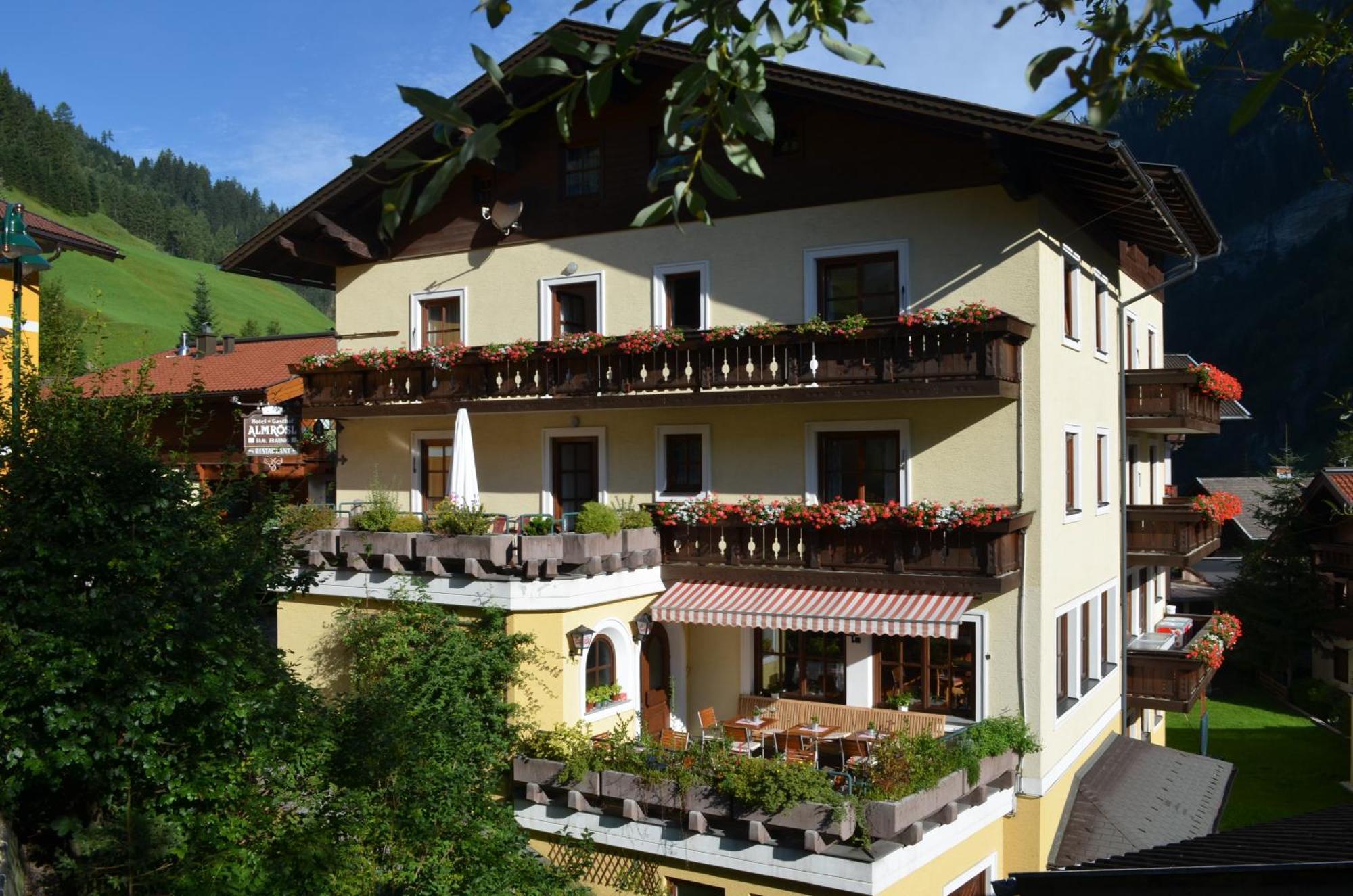 Landhotel Almroesl Im Grossarltal Hüttschlag Rom bilde